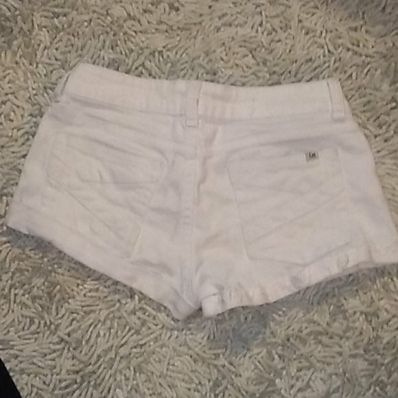 LEI small white shorts size 7 - Picture 5 of 8
